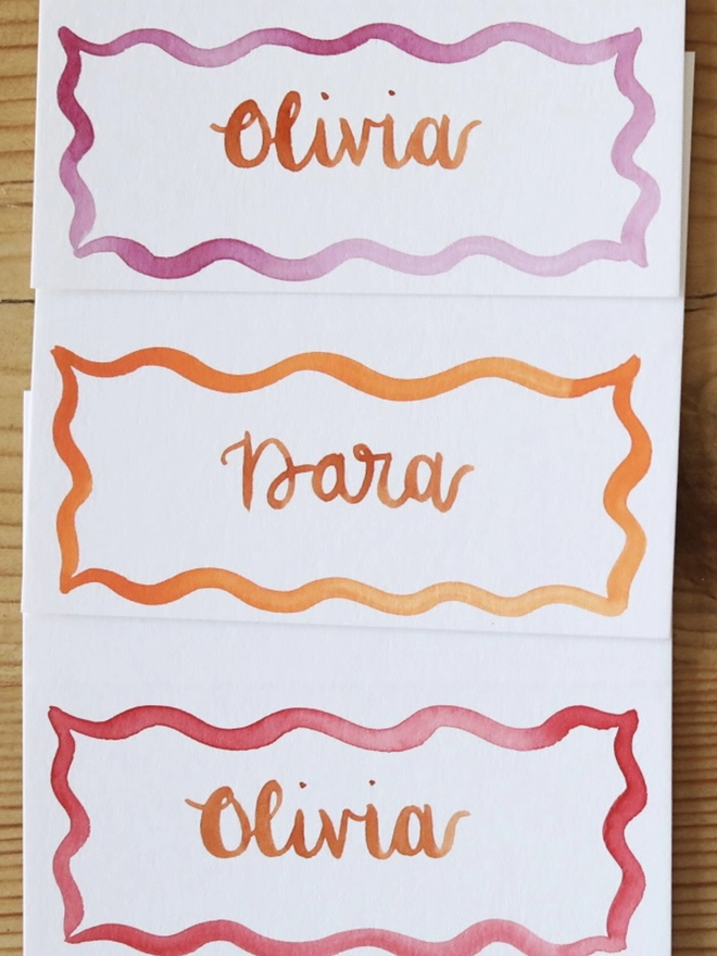 Wavy frame place cards 