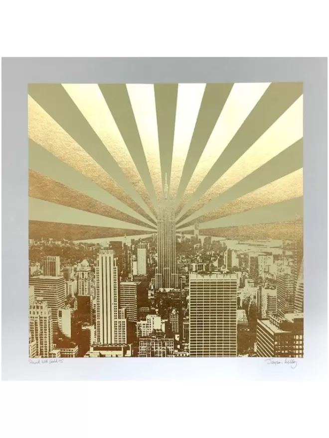 View of New York with gold leaf and gold rays 