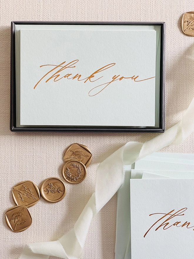 thank_you_gold_foiled_calligraphy_notecard_set_03