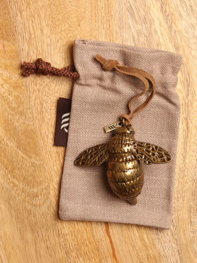 Bee Hanging decoration on linen gift bag