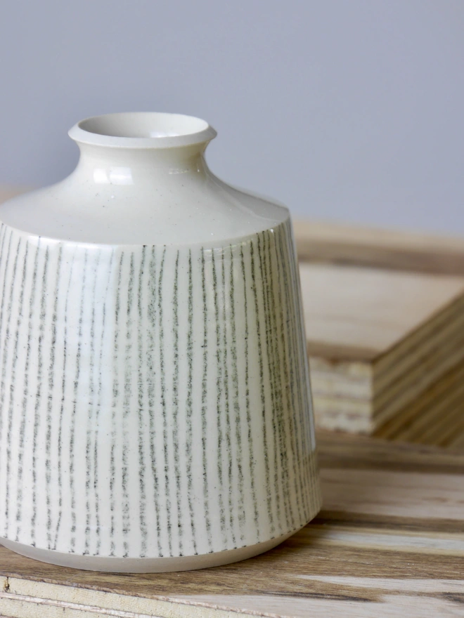White Ceramic Reed Diffuser with hand-drawn line details