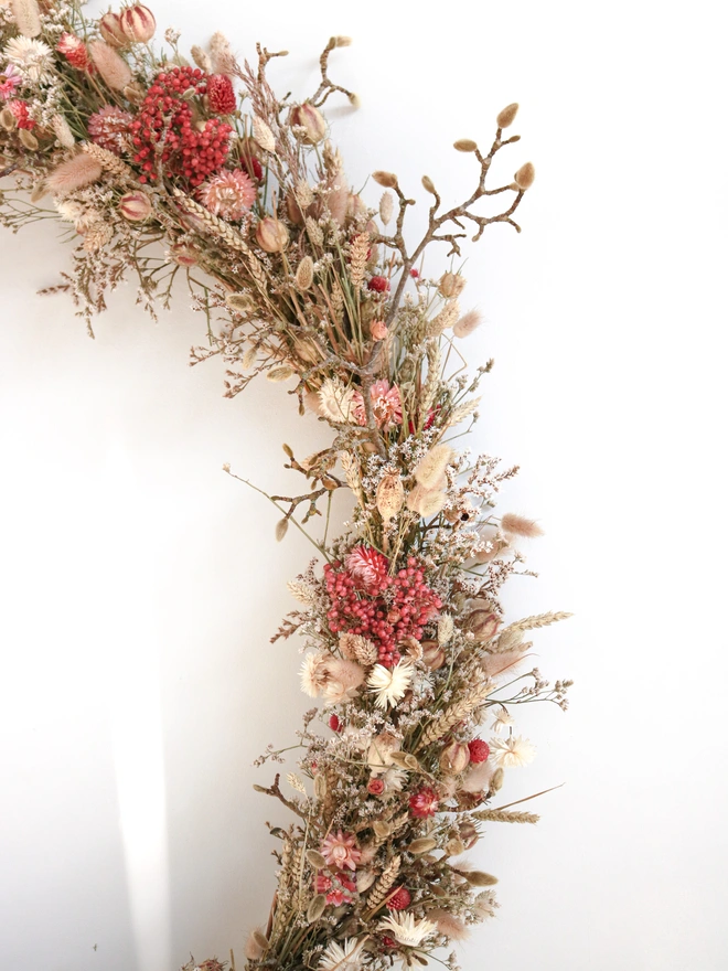 Everlasting dried wreath