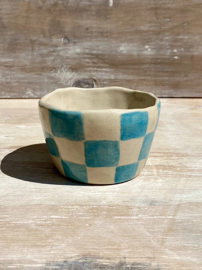 ocean checkerboard ceramic pot - back