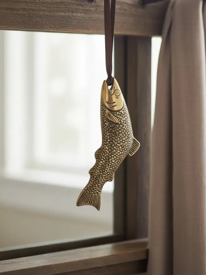 fish metal hanging decoration hanging from hook