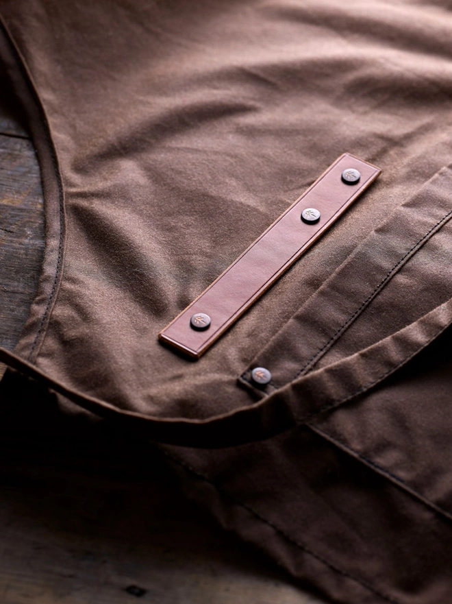 With Plain Leather Cloth Holder (+ £10.50)