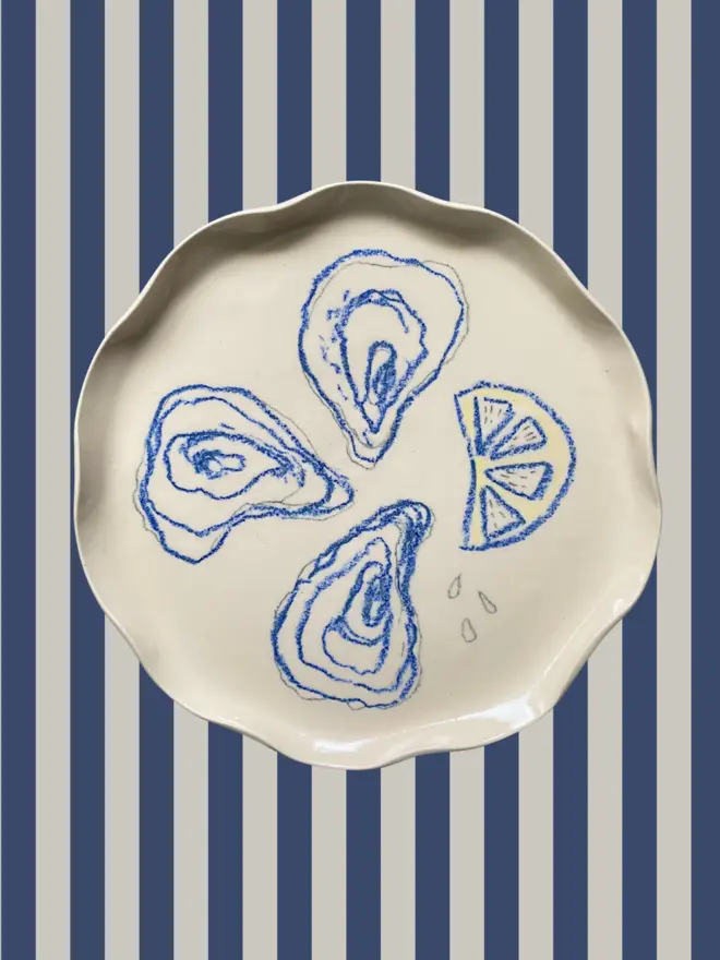 seafoos oysters  plate