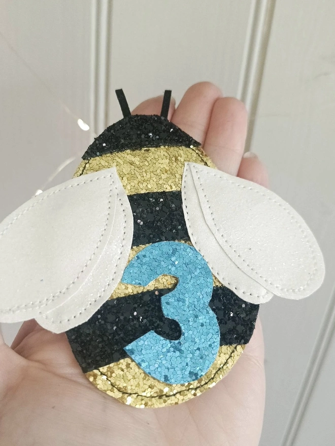 Personalised Glitter Bee Birthday Badge. 