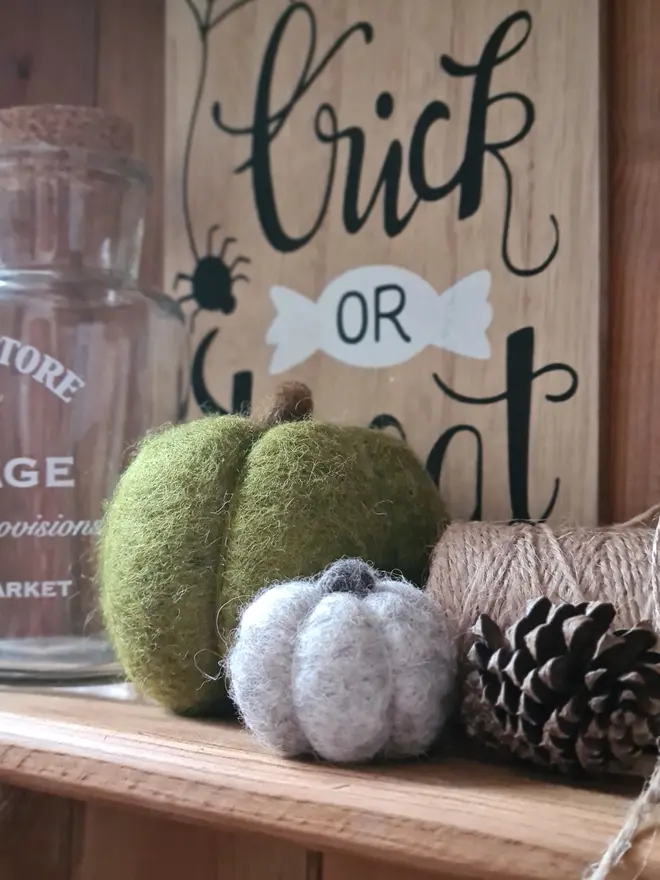 Felt Pumpkin Patch Decoration 