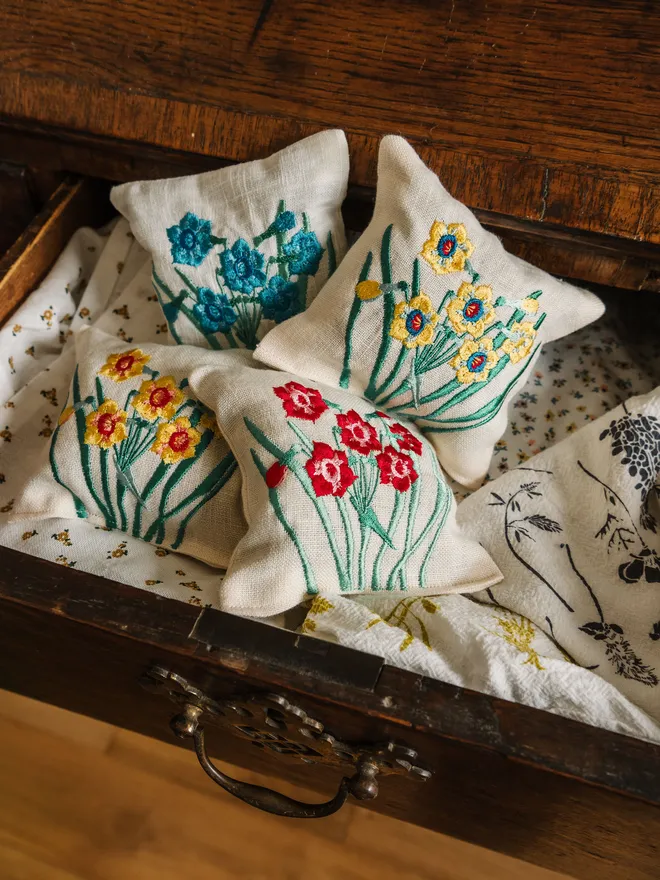 Floral blooms Lavender Sachet. A Sachet of Lavender with embroidered floral design.