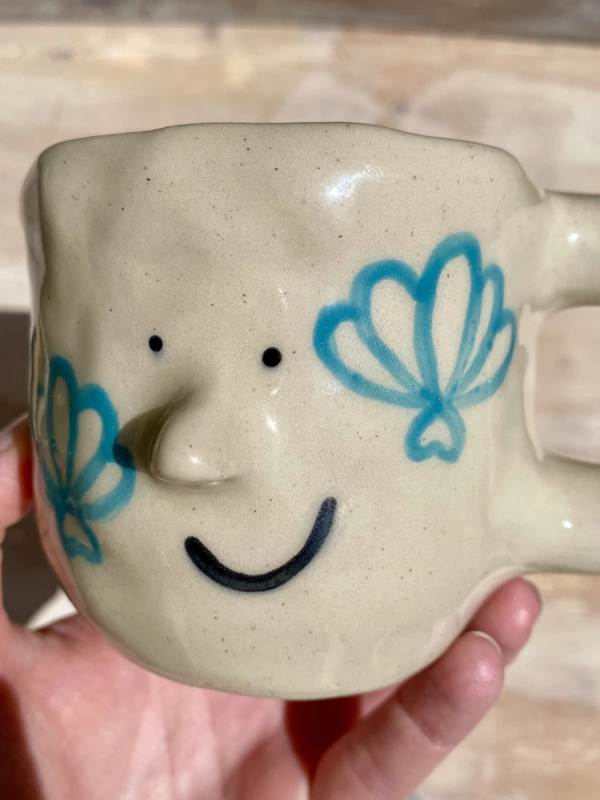 shell mug - close up