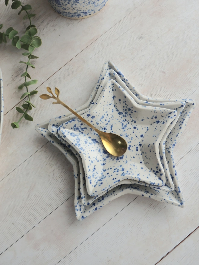 star plates, star dishes, ceramic star dish, ceramic star plate, ceramic stars, Jenny Hopps Pottery