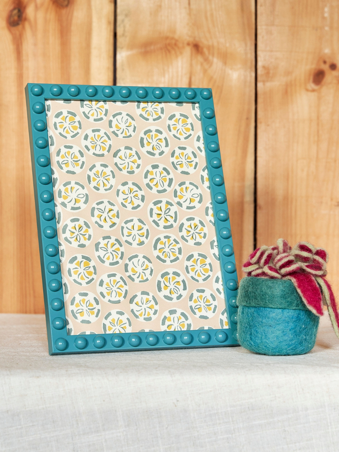 Teal Bobbin Frame