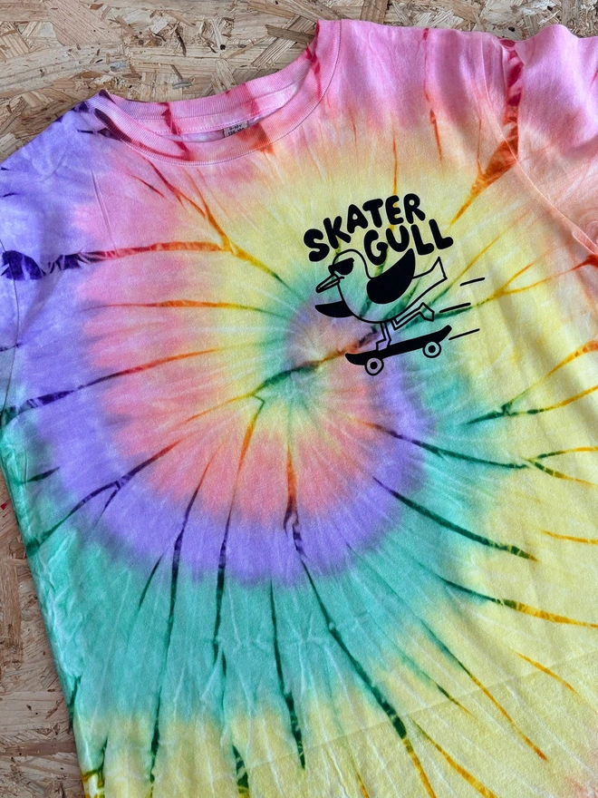 Rainbow Tye Die Skater Gull Kids T-shirt by hello DODO