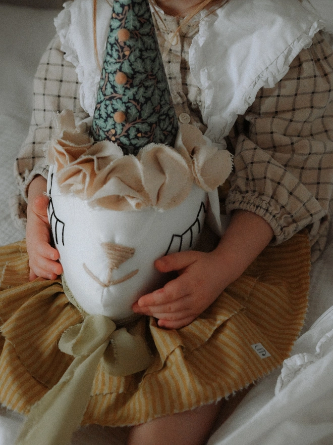 Sheep Head Decor, Animal Wall Mount, Circus hanging Sheep trophy, Nursery farmhouse Art