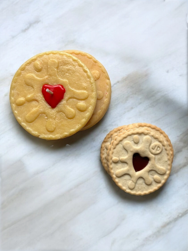 Jammie Dodger Biscuit Candle