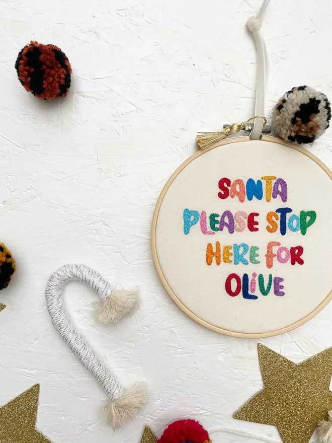 personalised embroidered santa please stop here hoop. cotton hoop personalised with personalised message for santa.