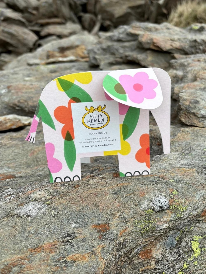 floral elephant fold out card