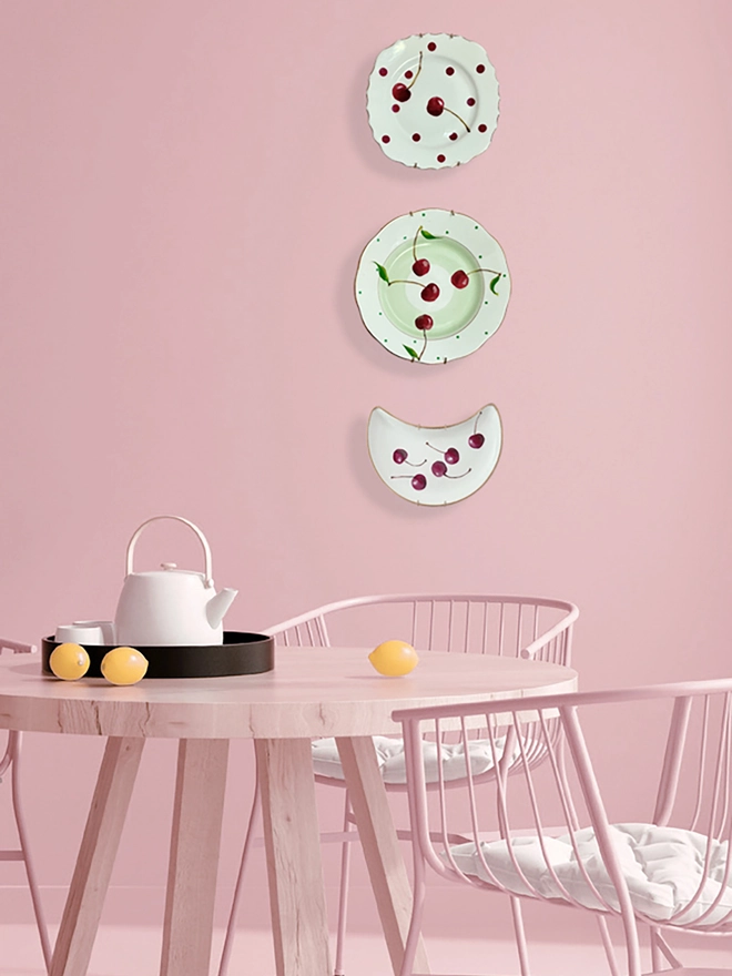 decorative plates on wall