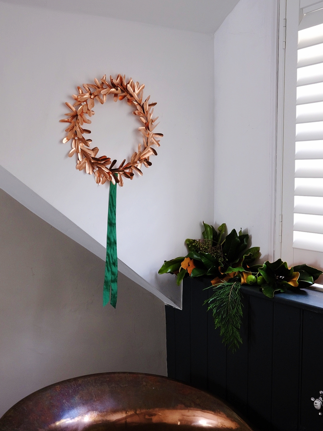 Everlasting Copper Mistletoe and Pearl Christmas Wreath