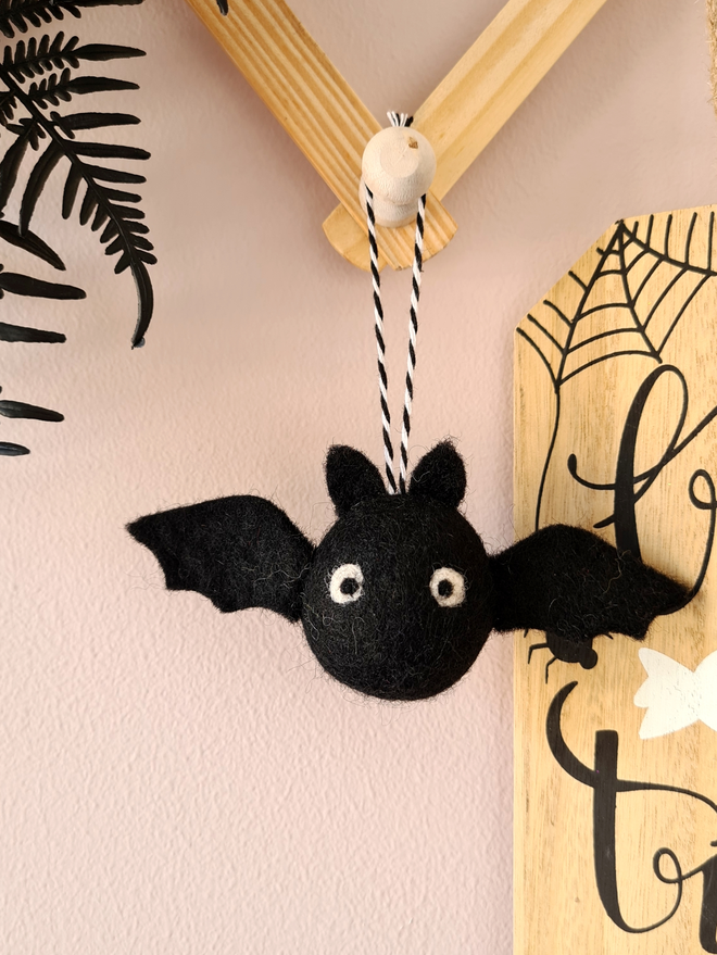 Hanging Felt Bat Halloween Decoration 