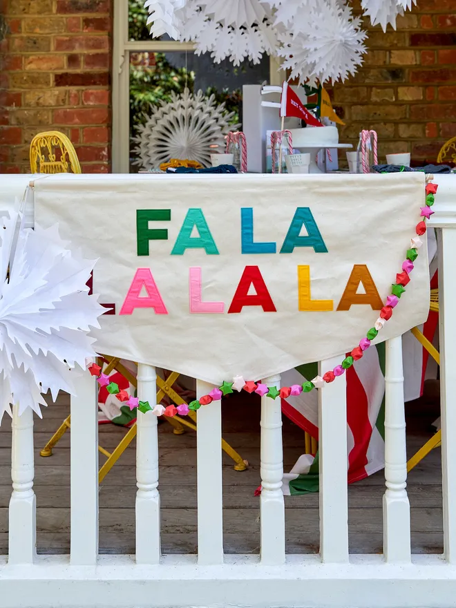 Fa la la la la Christmas wall banner