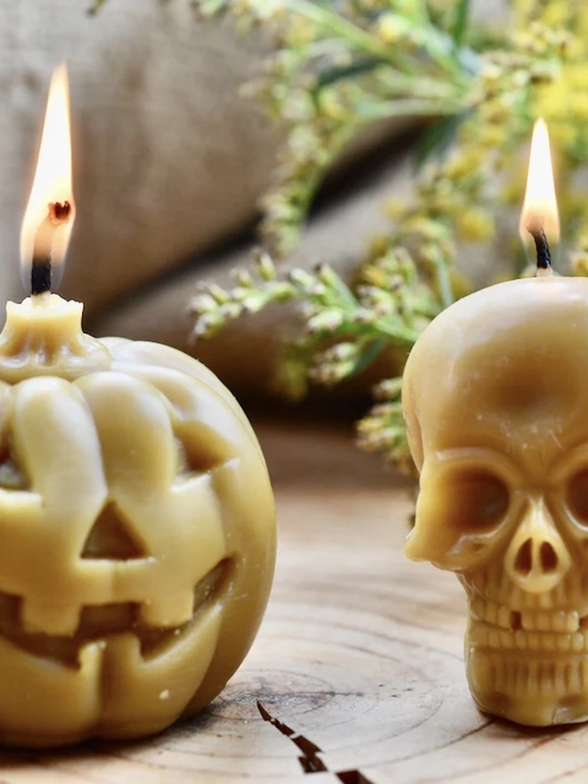 Halloween Gift Set Scary Pumpkin & Skull Beeswax Candle Set