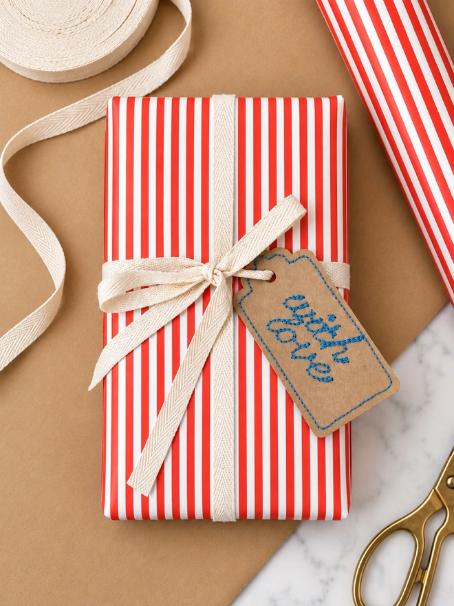 See+Quin gift wrap