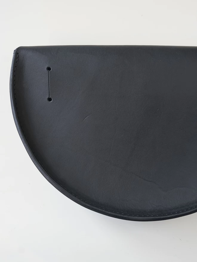 Minimal style leather bag