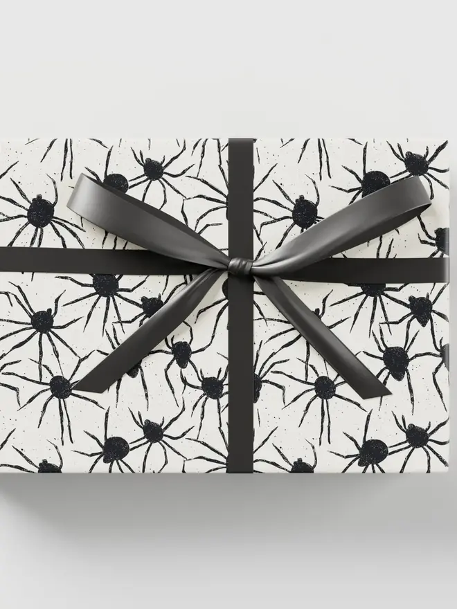 Spider Wrapping Paper 