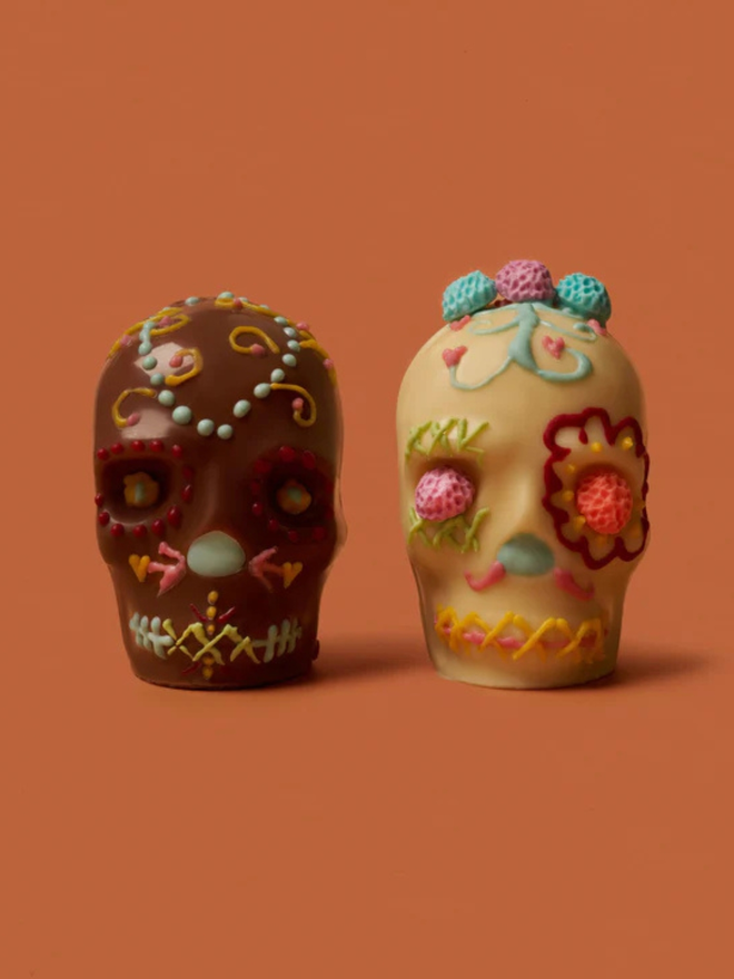 Halloween chocolate skulls