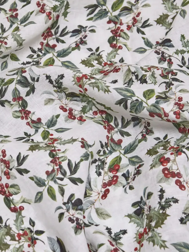 Holly leaf printed tablecloth