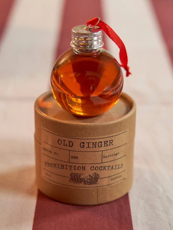 Old ginger cocktail bauble