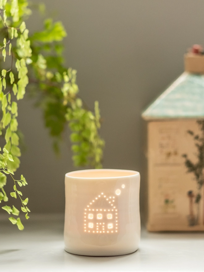 house mini porcelain tealight holder