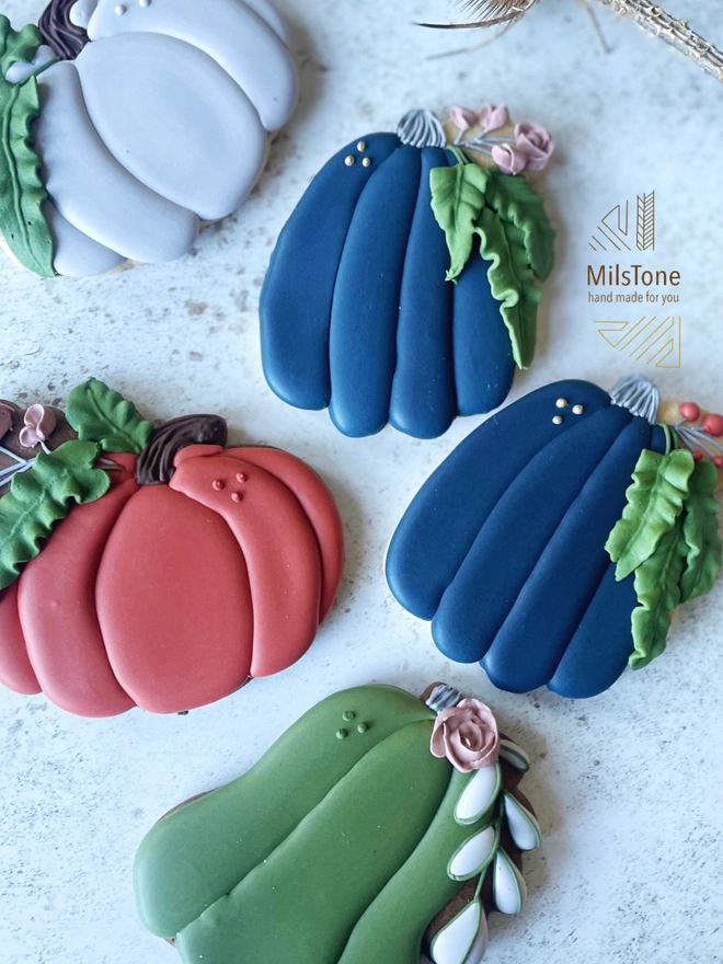 Elegant hand-iced pumpkin biscuits in Vanilla or Gingerbread, ideal for autumn weddings and Halloween gifting
