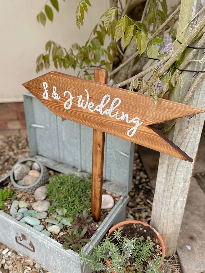 wedding arrow sign