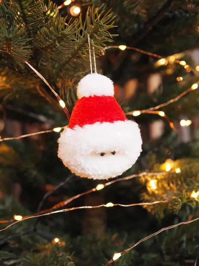 Santa Pom Pom