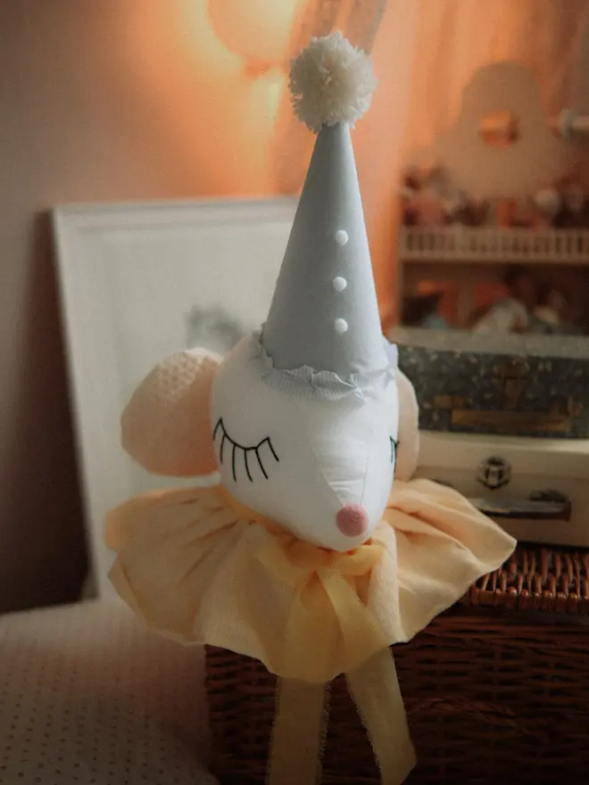 Circus Mouse Head Trophy, Mice Wall Mount, Nursery Plush Head