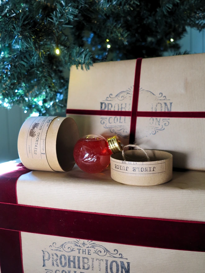 Jingle Juice Cocktail Bauble