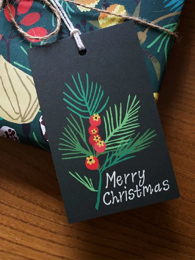 illustrated festive gift tags