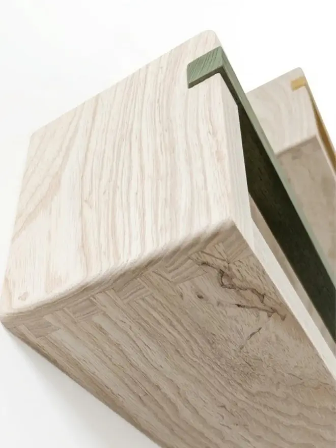 The Story Shelf - A book shelf with beautiful colour bracket 