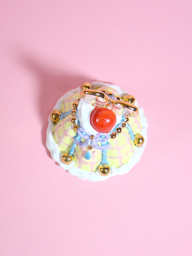 Buttercup Delight Cake Sculpture