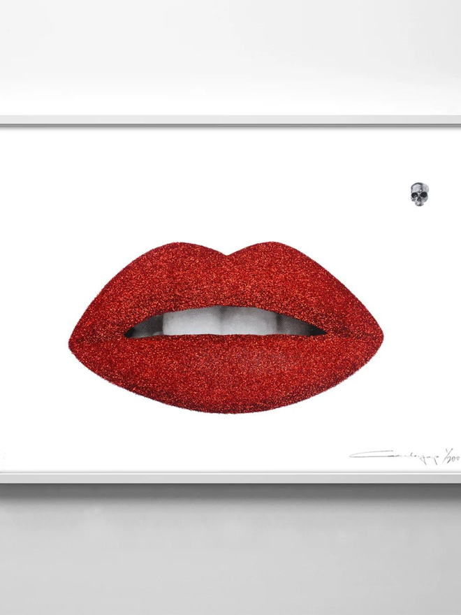 red glitter lips screen print