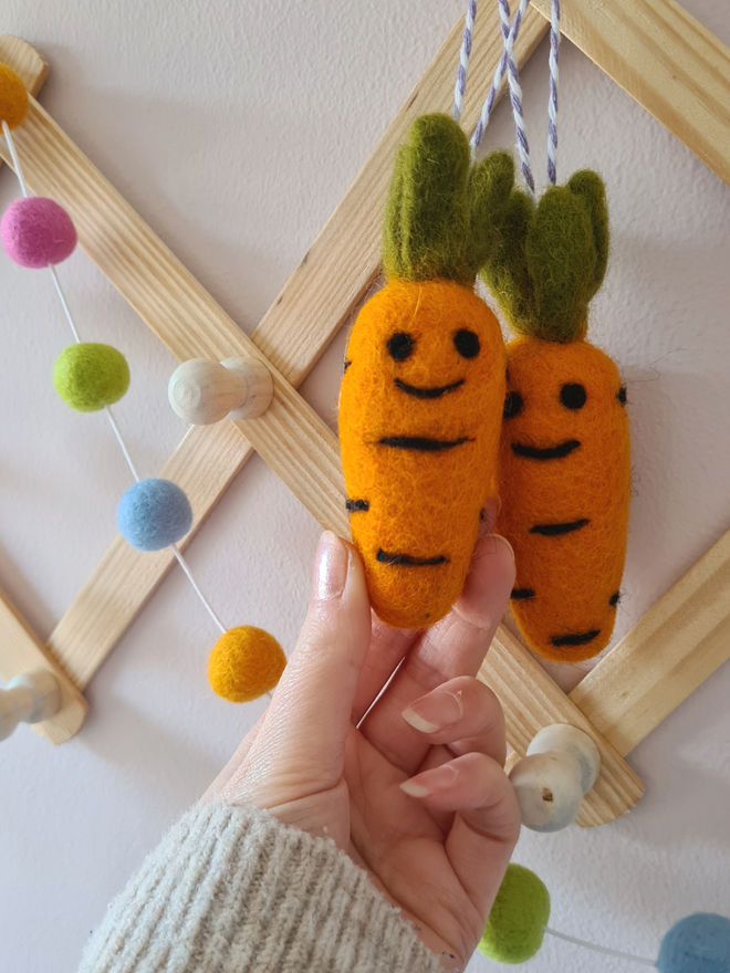 Hanging Felt Carrot with Smiley Face