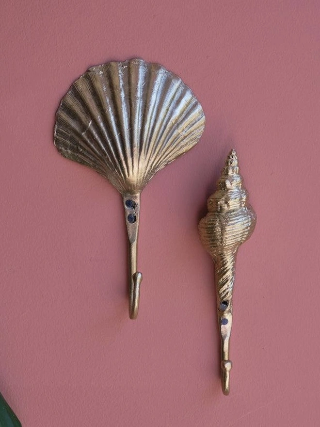 Ghanaian Ashanti Brass Hook 'Clam Shell'