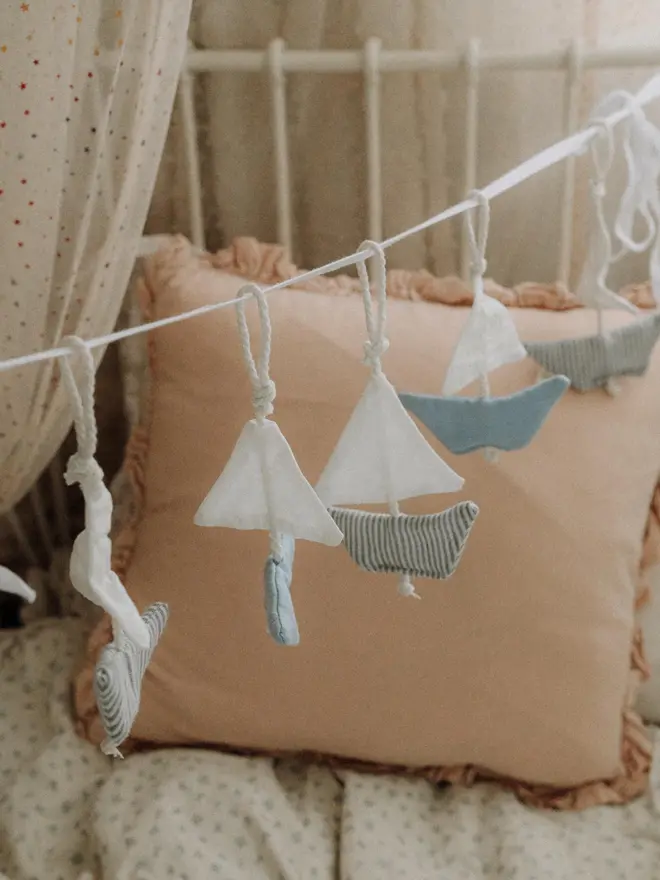 Sailboat Garland Kids Beadroom 