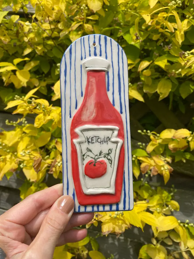 ketchup tile wall hanging