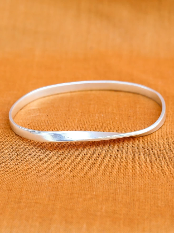 Recycled Sterling Silver Mobius Bangle