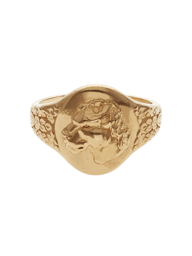 Lioness Signet Ring Gold