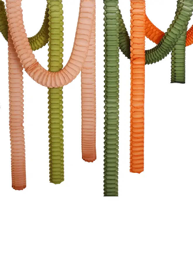 Streamer Garland (Set Of 4 Or 6)