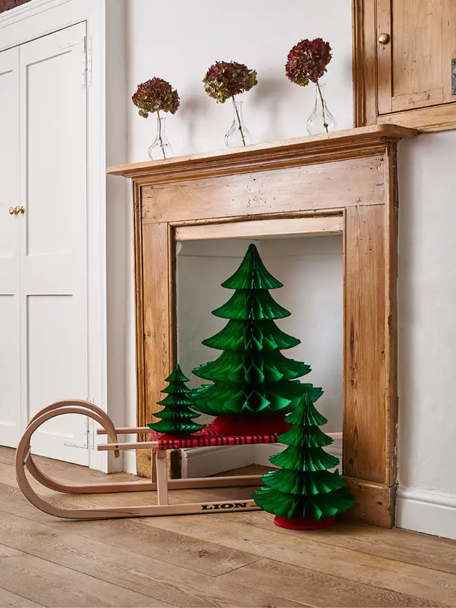 Classic Christmas Tree Decoration
